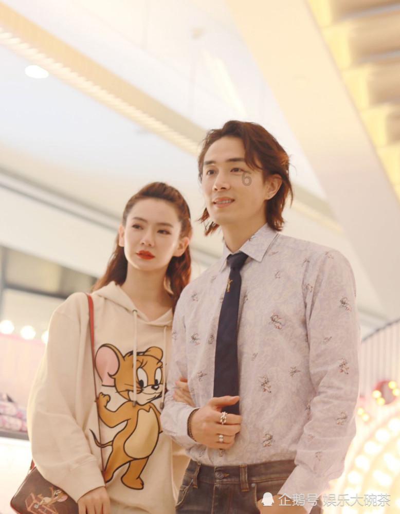 月经干净第9天排卵试纸一深一浅正常吗？